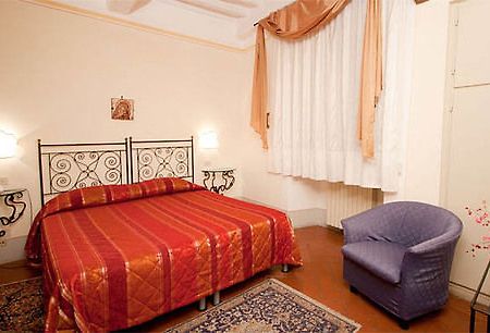 B&B Piccolo Hotel Cortona Exteriör bild